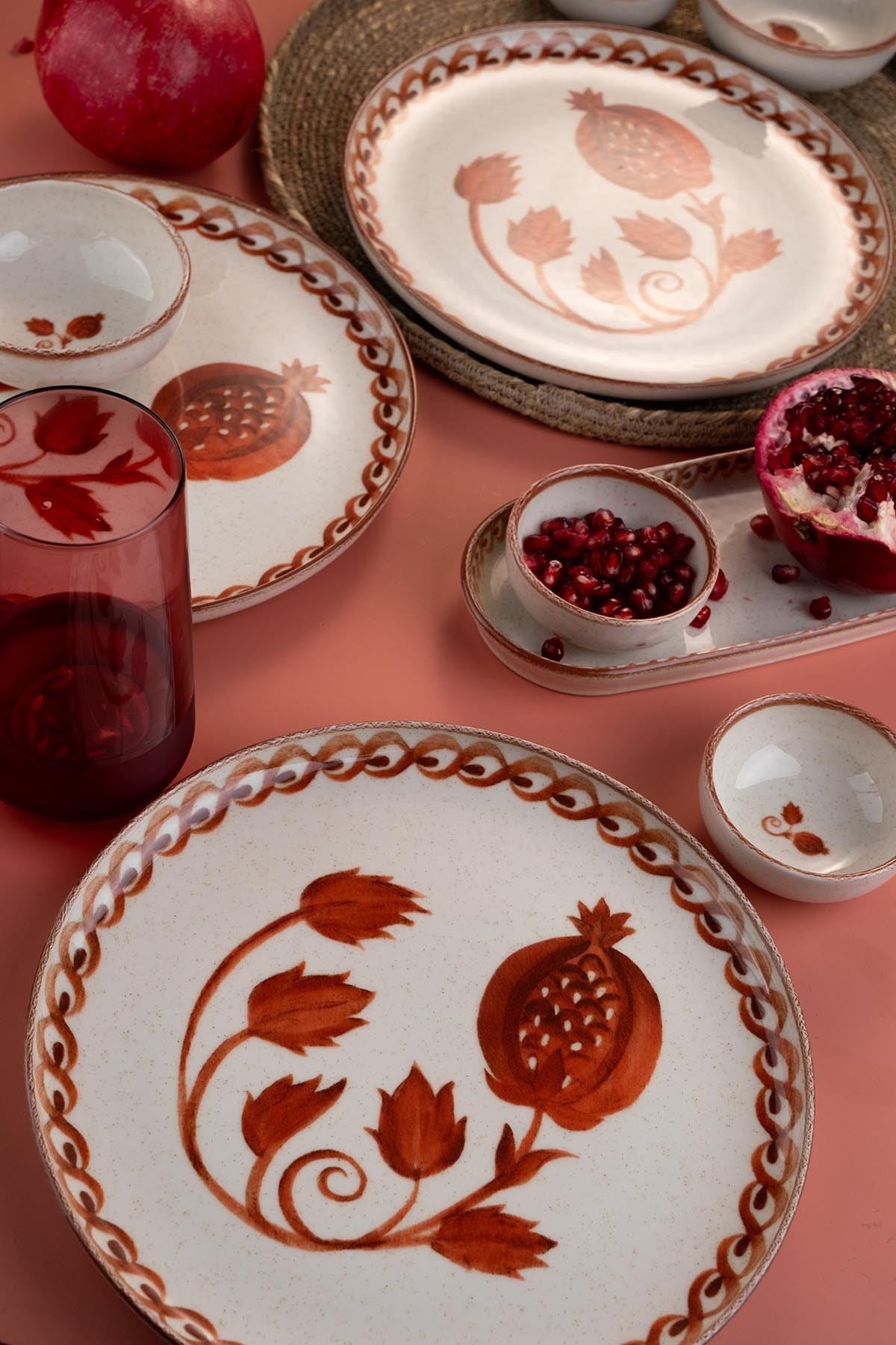 Rani Home Kahvaltı Takımı (14 Parça) Kütahya Porselen Krem - Kırmızı JA-6873